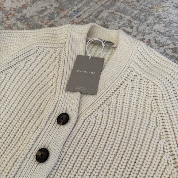 Everlane The Texture Cotton Cardigan in Canvas (S) - Picture 2 of 8